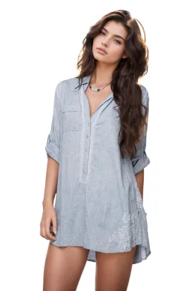 Boyfriend Cotton Shirt in Chambray - Denim