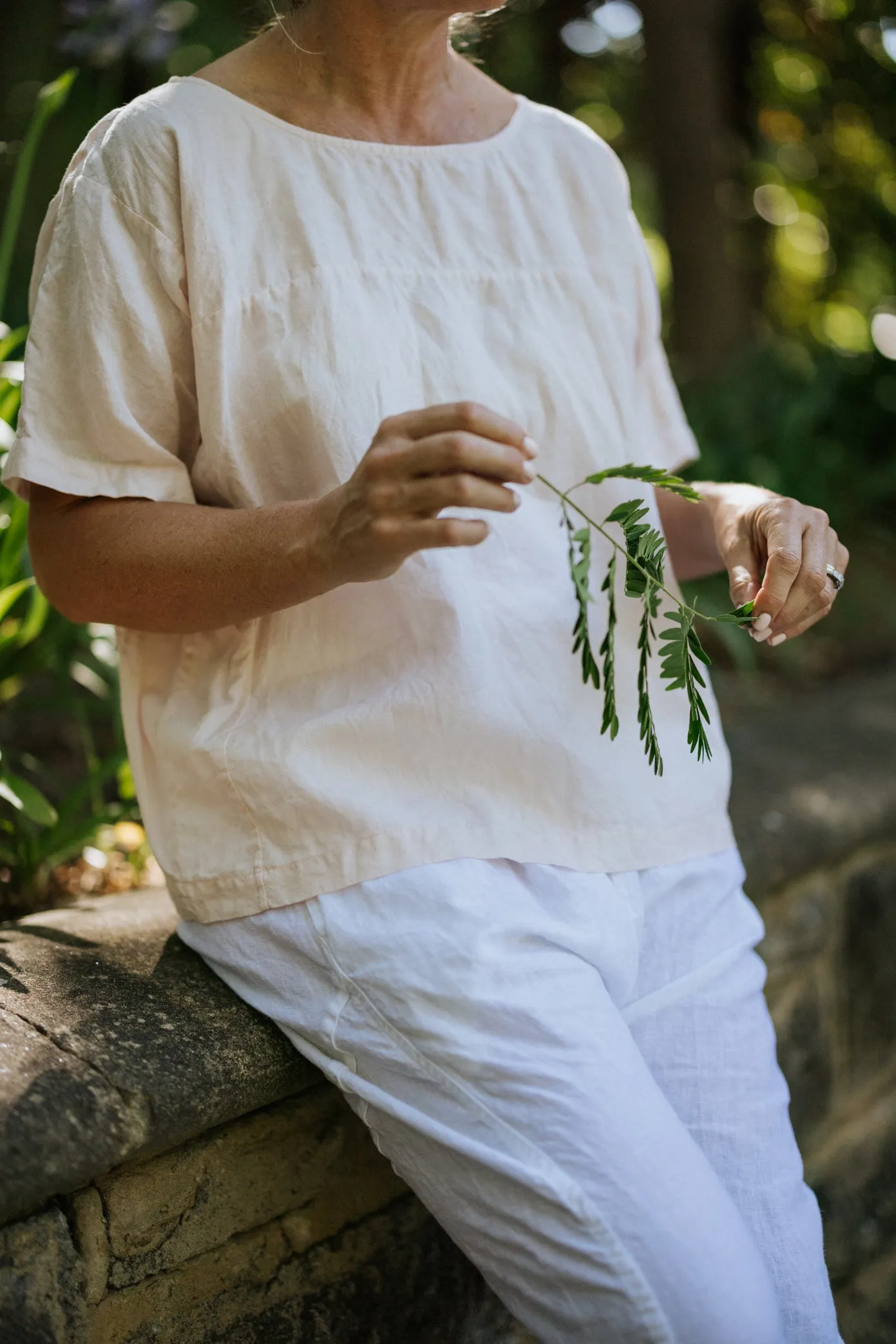 FRANKIE PANELLED LINEN T.SHIRT